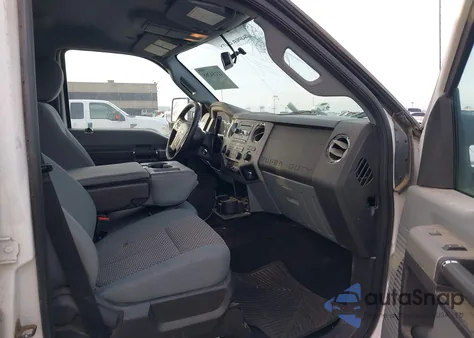 2016 Ford F-250 Xlt из США, поврежденный, VIN 1FT7W2BT7GEC70906